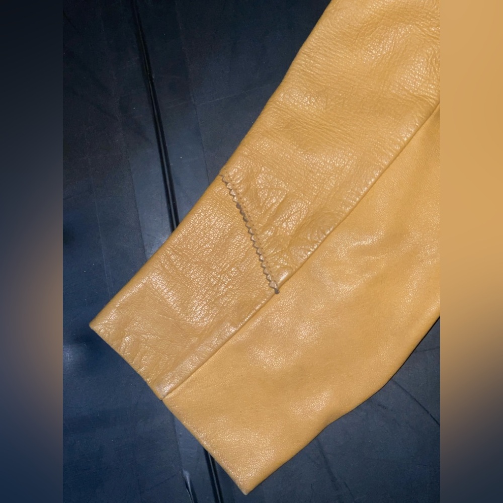 1950s-60s Vintage Cherokee Tan/Mustard Leather Jacket with Fringe - Picture 3 of 11